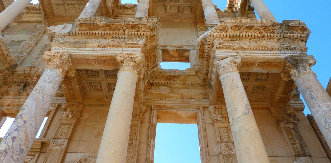 loggawiggler-celsus-library-61084_1280_web